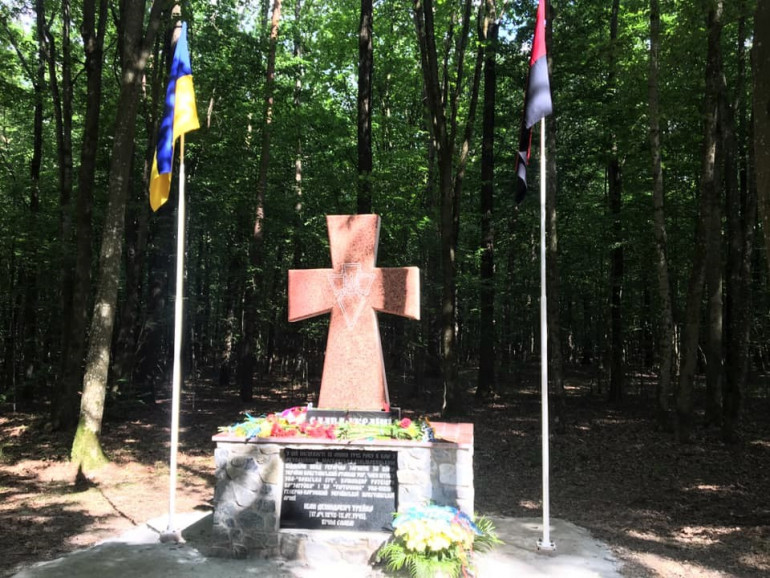 На Поліссі встановили пам’ятний хрест генерал-хорунжому УПА Івану Трейку