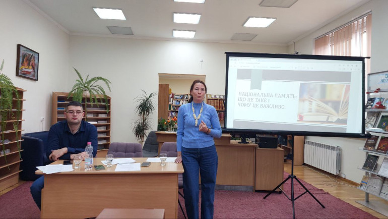 В Івано-Франківську відбувся просвітницький семінар  для музейників, бібліотекарів та освітян
