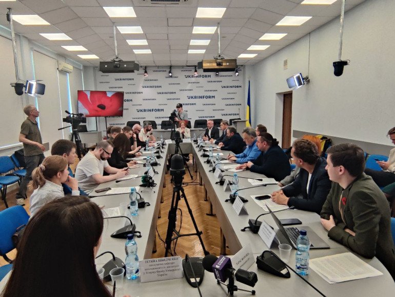 Фахівці з історії та меморіалізації обговорили виклики європейської політики пам’яті про Другу світову війну
