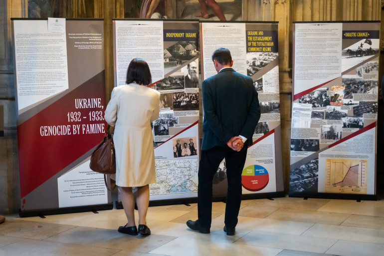 У британському парламенті експонувалася виставка про Голодомор 1932–1933
