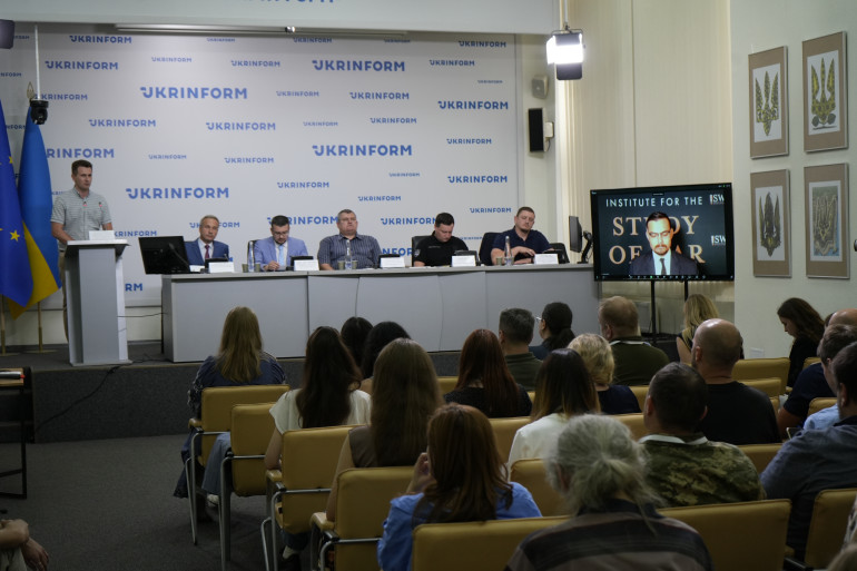 Архітектура пам’яті та безпеки. УІНП провів фахову дискусії щодо осмислення Другої світової війни