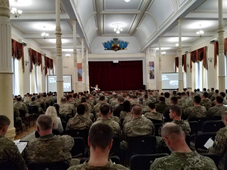 Інститут проводить курс лекцій з історії ХХ століття для військовослужбовців