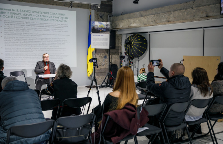 «Сім причин звільнити Крим»: історик Андрій Іванець про роль окупованого півострова в системі європейської безпеки