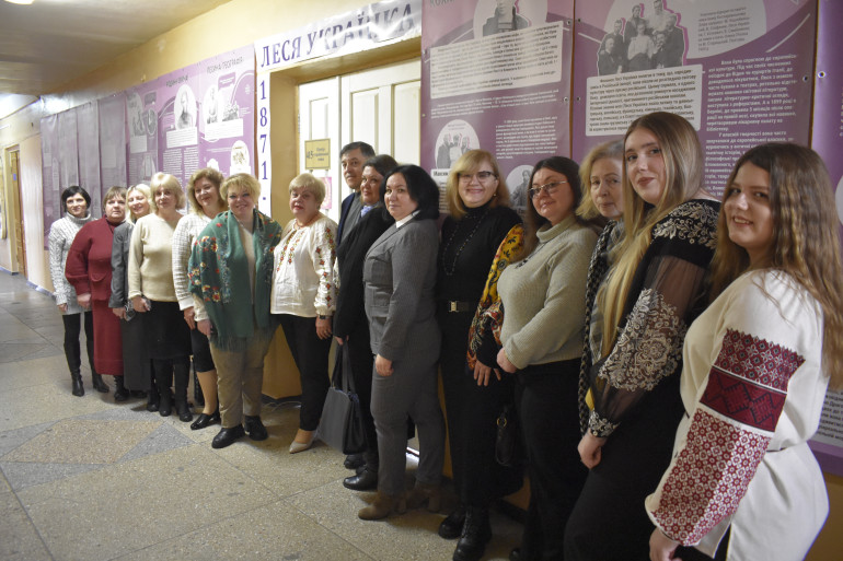 У Полтаві відкрили виставку УІНП до 155 річчя Лесі Українки