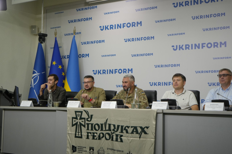 «У пошуках героїв»: УІНП розповів про масштабну експедицію місцями пам’яті українців у Європі